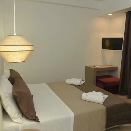 Rose Bed & Breakfast 4*